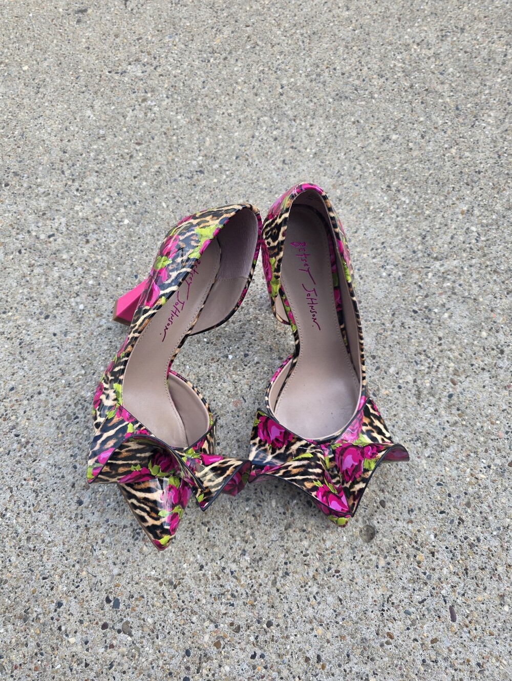 Betsey Johnson Neon  Floral Leopard Bow Heels Women Size 6.5